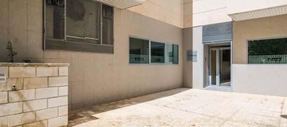 200m² Office in Zaragoza, Spain No. 67602 22