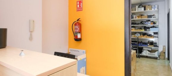 200m² Office in Zaragoza, Spain No. 67602 9