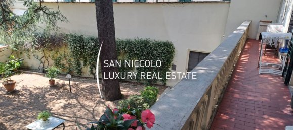 16 rooms Villa in Florence, Italy No. 212402 5