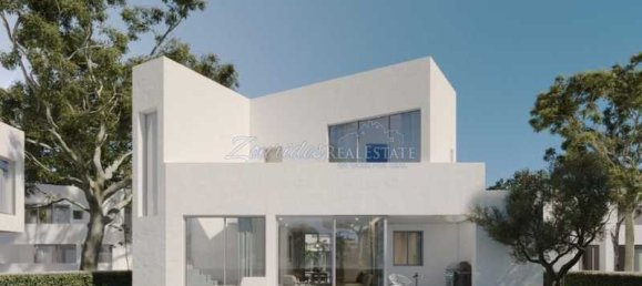 3 bedrooms Commercial property in Pervolia, Cyprus No. 19039 8