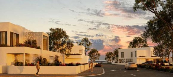 3 bedrooms Commercial property in Pervolia, Cyprus No. 19039 5