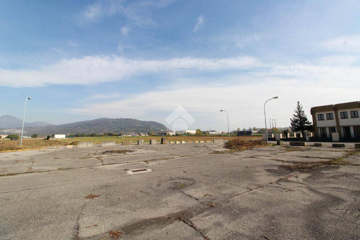 1 room Warehouse in Adro, Italy No. 141624