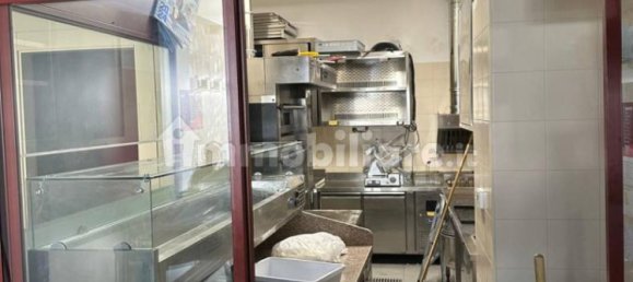 2 rooms Commercial property in Rome, Italy No. 350354 10