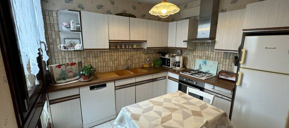 2 bedrooms Apartment in Bourges, France No. 218735 4