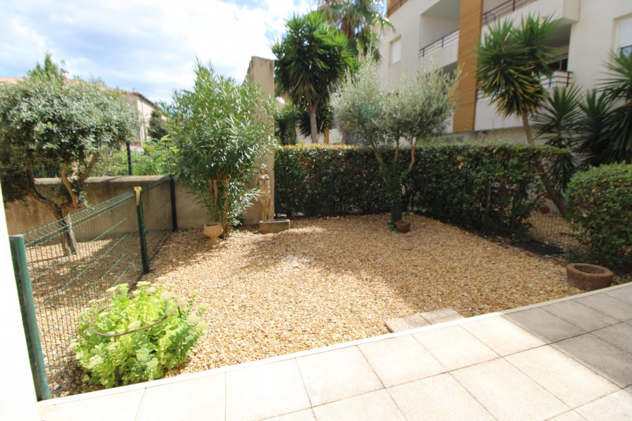 2 bedrooms Apartment in Meze, France No. 346616