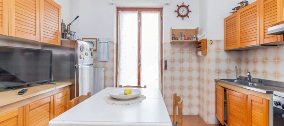 Apartamento de 3 habitaciónes en San Donato Milanese, Italy No. 29867 2