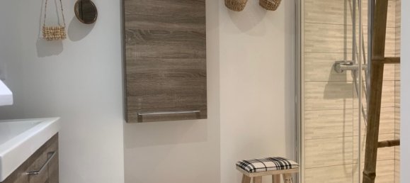 5 bedrooms House in Montreuil, France No. 64281 19