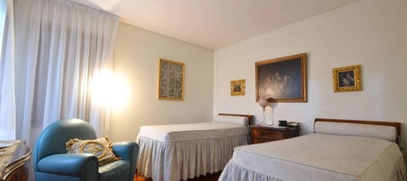 5 bedrooms Villa in Villorba, Italy No. 107533 9