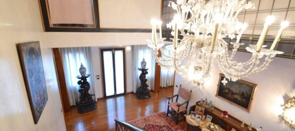 5 bedrooms Villa in Villorba, Italy No. 107533 5