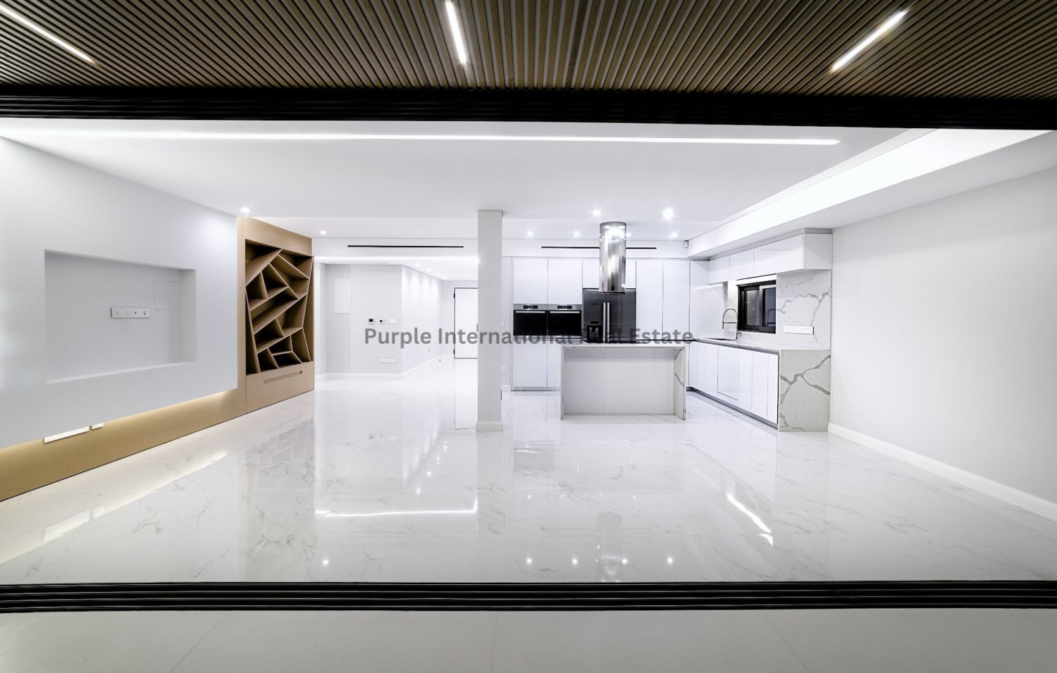 Квартира с 3 спальнями в Лимасол, Кипр № 927