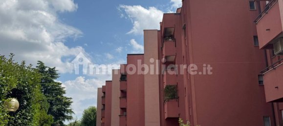 3 bedrooms Apartment in Arese, Italy No. 352231 2