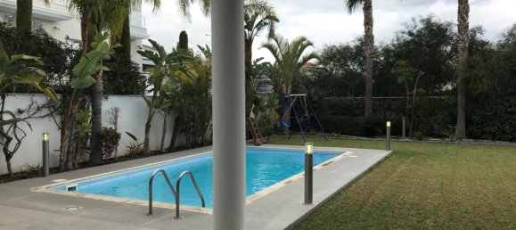 5 bedrooms Villa in Limassol, Cyprus No. 12692 8