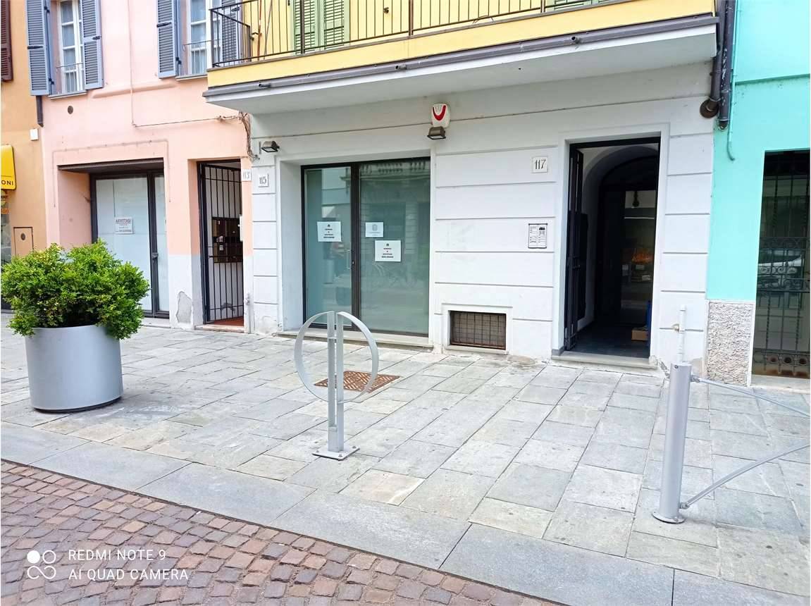 2 rooms Office in Fidenza, Italy No. 74106