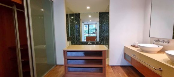 Apartamento com 3 quartos em condomínio em Khlong Toei, Thailand N.º 4675 11