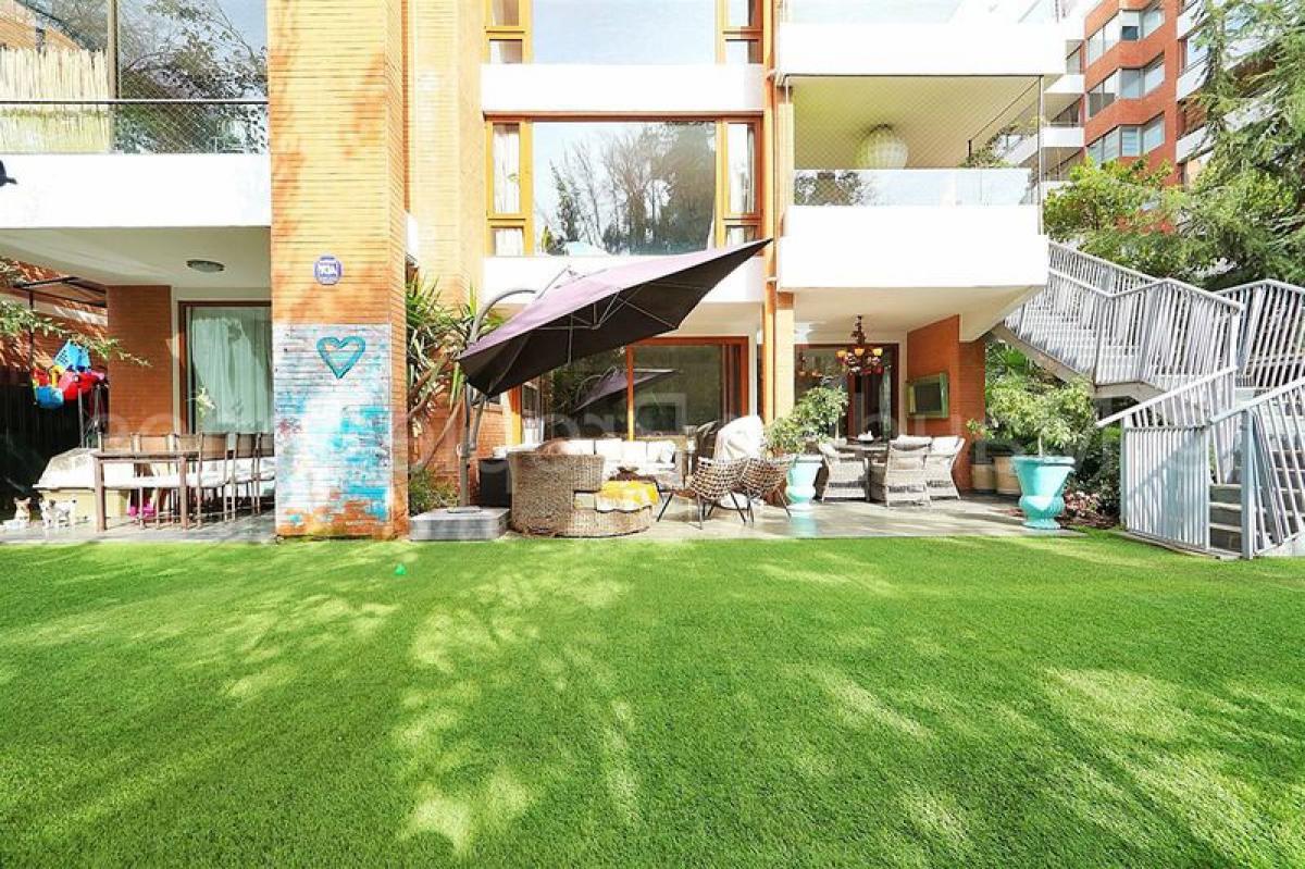 5 bedrooms Apartment in Santiago, Chile No. 4279