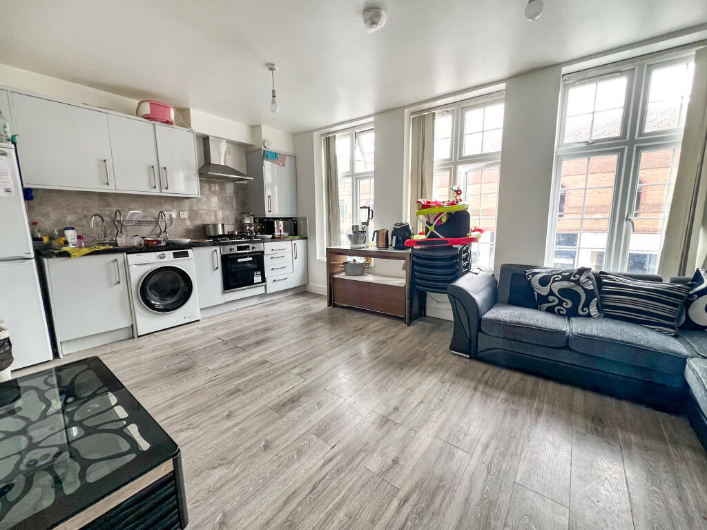 2 bedrooms Apartment in Slough, United Kingdom No. 10938