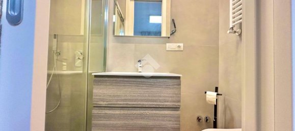 3 غرف نوم شقة في Bari, Italy رقم 39606 42