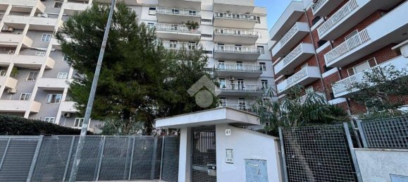 3 غرف نوم شقة في Bari, Italy رقم 39606 45