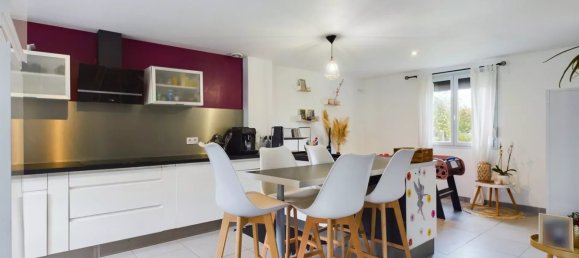 Casa de 3 dormitorios en Bucheres, France No. 154945 8