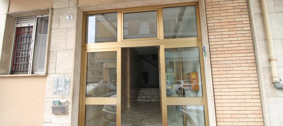 Imóvel comercial T2 em Genoa, Italy N.º 318055 16