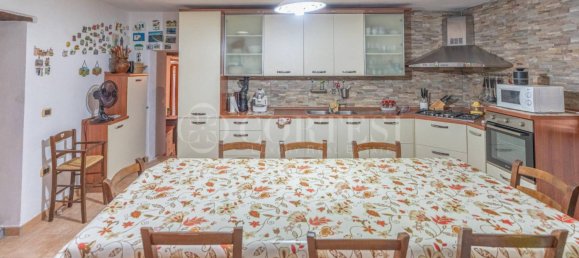 7 bedrooms House in Montone, Italy No. 353634 26