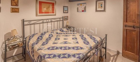 7 bedrooms House in Montone, Italy No. 353634 34