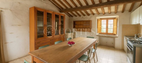 7 bedrooms House in Montone, Italy No. 353634 4