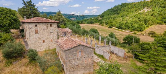 7 bedrooms House in Montone, Italy No. 353634 10