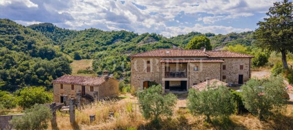 7 bedrooms House in Montone, Italy No. 353634 19