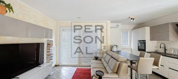 3 rooms Apartment in Trento, Italy No. 38710 4