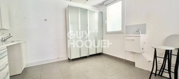 5 rooms Apartment in Massy, France No. 130327 8