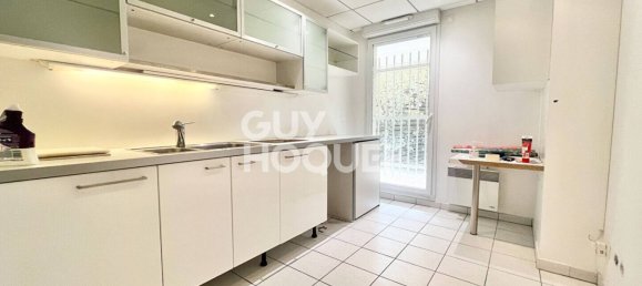 5 rooms Apartment in Massy, France No. 130327 4