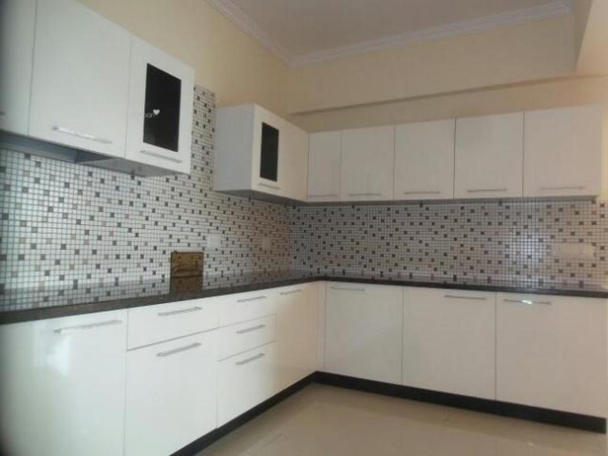 3 bedrooms House in Ghaziabad, India No. 61577