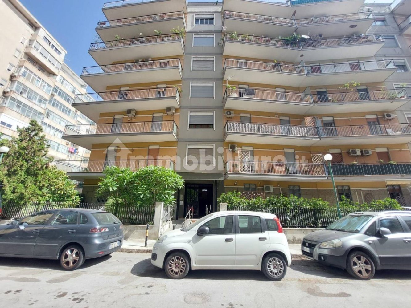 Apartamento de 3 dormitorios en Palermo, Italy No. 264386