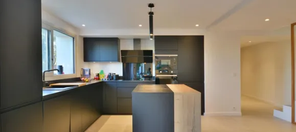 5 bedrooms Villa in Cannes, France No. 324729 12