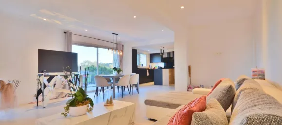 5 bedrooms Villa in Cannes, France No. 324729 9