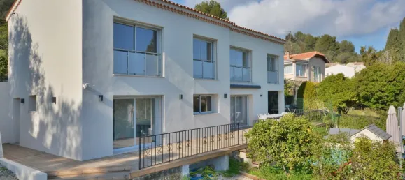 5 bedrooms Villa in Cannes, France No. 324729 2