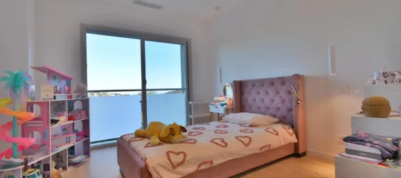 5 bedrooms Villa in Cannes, France No. 324729 21