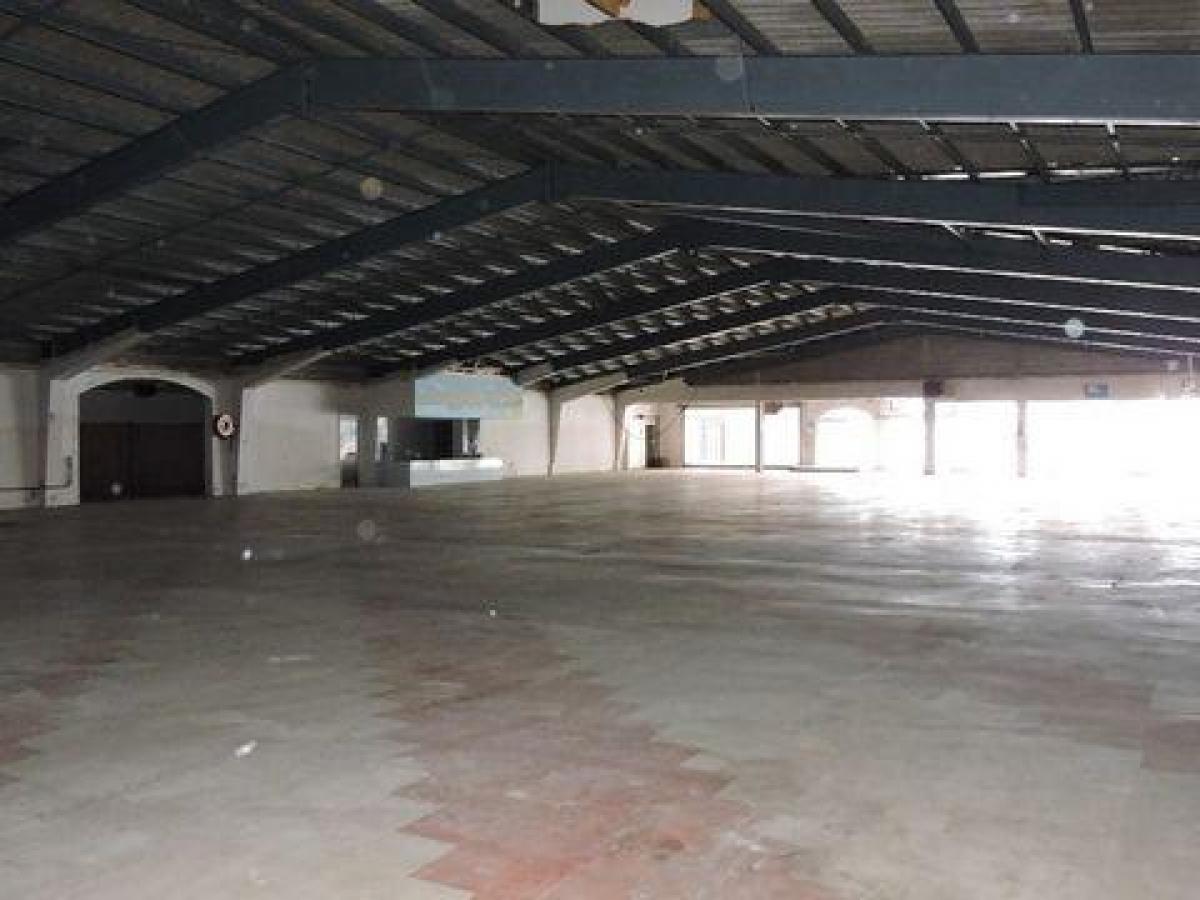 Büro in Airvault, France 5300m², Nr. 21102