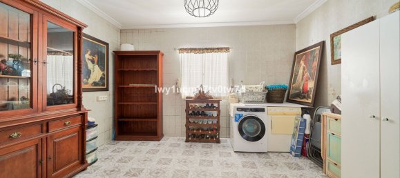 4 bedrooms House in Alhaurin de la Torre, Spain No. 139042 8