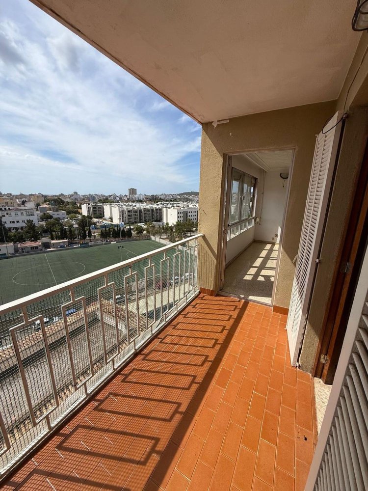 Квартира с 4 спальнями в Пальма-де-Майорка, Испания № 275703