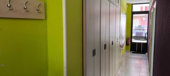 180m² Commercial property in Leon, Spain No. 29092 3