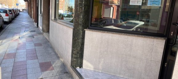 180m² Commercial property in Leon, Spain No. 29092 2