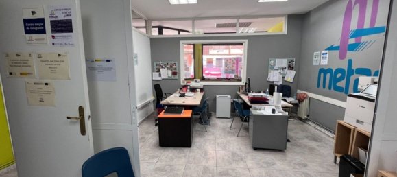 180m² Commercial property in Leon, Spain No. 29092 4