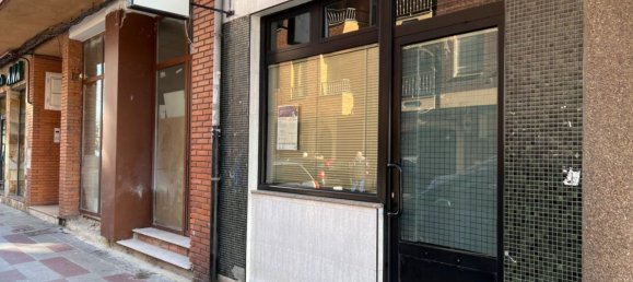 180m² Commercial property in Leon, Spain No. 29092 6