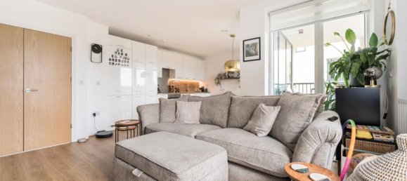 2 bedrooms Apartment in London, United Kingdom No. 13458 5