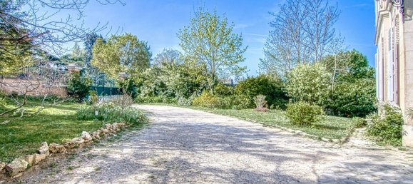 4 bedrooms Apartment in Versailles, France No. 293270 13