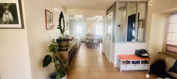 3 bedrooms Townhouse in Andilly, France No. 95875 5