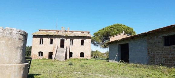 Дом с 10 комнатами в Кастильоне дель Лаго, Италия № 64377 2