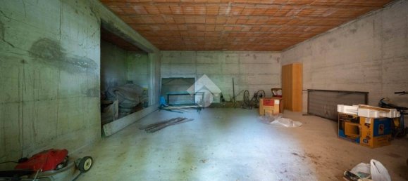 2 Schlafzimmer Haus in Baiso, Italy, Nr. 164091 42